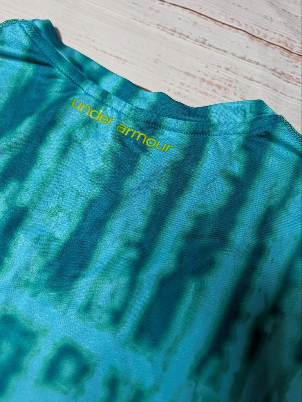 Under Armour HeatGear Long Sleeve Athletic Shirt XL Teal Blue Printed Top - Picture 7 of 11